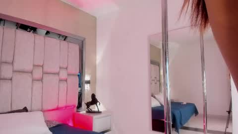  susi  online show from April 2026 08:36:02 PM