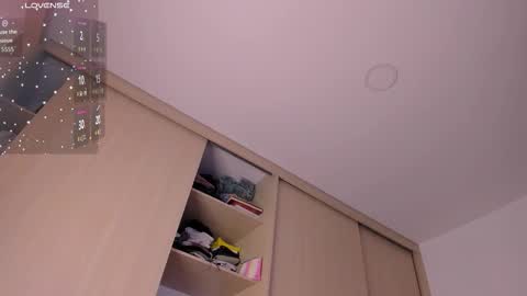 Snapshot of sussan_dream chatting on February 2026 03:25:01 AM Juliana garcia online show from February 2026 03:25:01 AM