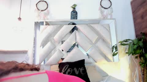 Snapshot of sussana_wild chatting on April 2026 05:30:01 PM Sussana online show from April 2026 05:30:01 PM