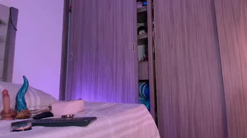 Andrea online show from April 2026 12:25:02 AM