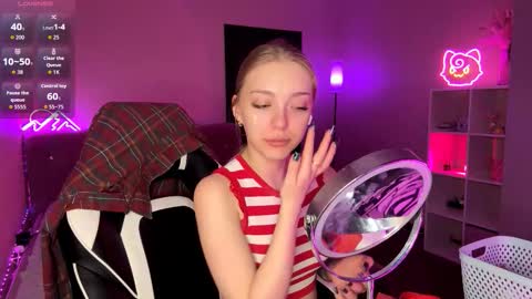 Snapshot of susyschuerholz chatting on February 2026 07:07:01 PM Jessica online show from February 2026 07:07:01 PM