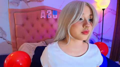 suxan_white online show from July 2026 08:37:01 PM