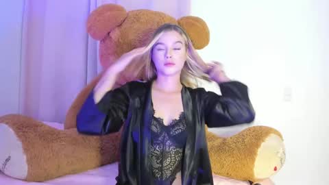 suzan__cooper2 online show from February 2025 02:33:01 AM