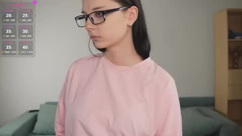 Sena online show from December 2025 07:53:02 PM