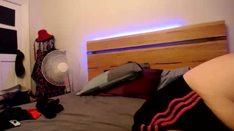 suzie stardust online show from January 2026 11:35:01 AM