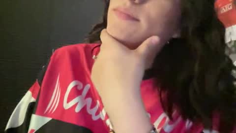 Snapshot of suzyishellawet chatting on February 2026 06:40:02 AM Suzy online show from February 2026 06:40:02 AM