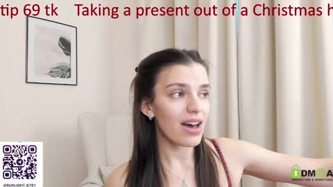 Snapshot of suzyjames chatting on December 2024 04:54:02 AM Suzy next stream Thursday Friday Saturday online show from December 2024 04:54:02 AM