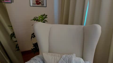 Snapshot of suzyjames chatting on February 2025 05:55:01 AM Suzy next stream Thursday Friday Saturday online show from February 2025 05:55:01 AM