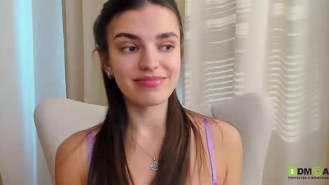 Snapshot of suzyjames chatting on March 2025 07:46:02 AM Suzy next stream Thursday Friday Saturday online show from March 2025 07:46:02 AM