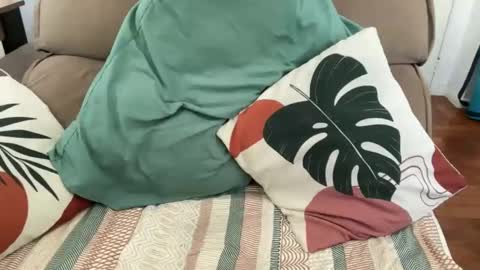 Snapshot of suzysummerrrrrrrrr chatting on February 2026 03:32:02 PM The real sugar baby Suzy Summer online show from February 2026 03:32:02 PM