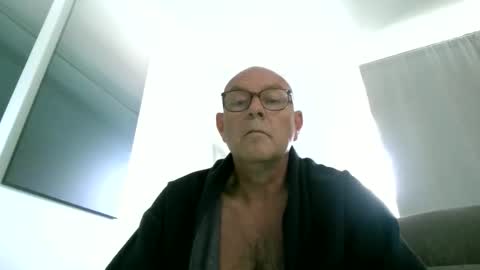svenskdaddy online show from March 2026 08:18:01 AM