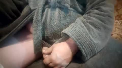 Snapshot of svetlio85 chatting on November 2025 11:51:01 PM Svetlio online show from November 2025 11:51:01 PM