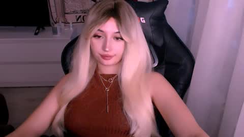 Snapshot of sweeet_baby0 chatting on October 2025 01:06:02 AM Kate online show from October 2025 01:06:02 AM