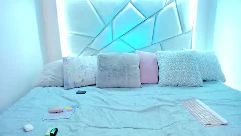 Nikki model independent online show from March 2026 12:47:01 AM