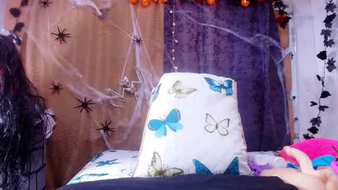 Snapshot of sweegirl_ chatting on October 2025 11:54:02 AM Debora online show from October 2025 11:54:02 AM