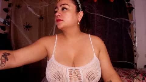 Snapshot of sweegirl_ chatting on October 2025 11:57:02 AM Debora online show from October 2025 11:57:02 AM