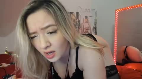 Snapshot of sweet4you1992 chatting on January 2025 09:00:02 AM Anne Marie online show from January 2025 09:00:02 AM