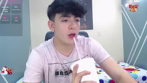 Snapshot of sweet__jeremy chatting on December 2024 05:55:01 PM Jeremy online show from December 2024 05:55:01 PM