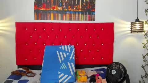 Carolina online show from November 2025 04:18:02 PM