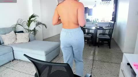 sweet_ailin online show from June 2026 03:18:01 PM
