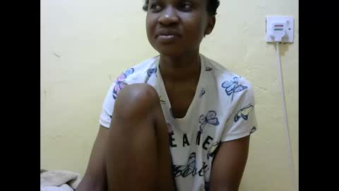 Silvia online show from October 2025 12:32:02 AM