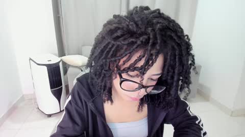 Snapshot of sweet_anie_04 chatting on February 2025 05:41:01 AM Anie online show from February 2025 05:41:01 AM