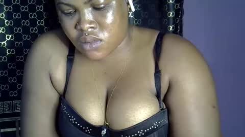 Snapshot of sweet_baby06 chatting on October 2025 03:14:01 AM baby girl online show from October 2025 03:14:01 AM