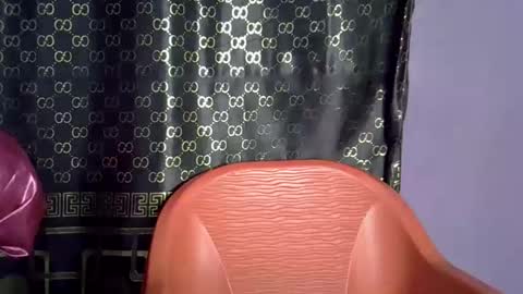 Snapshot of sweet_baby06 chatting on October 2025 03:01:02 AM baby girl online show from October 2025 03:01:02 AM