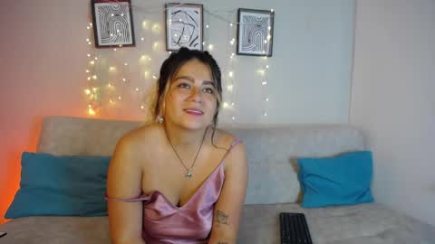 Bella Valery online show from April 2026 08:58:02 PM