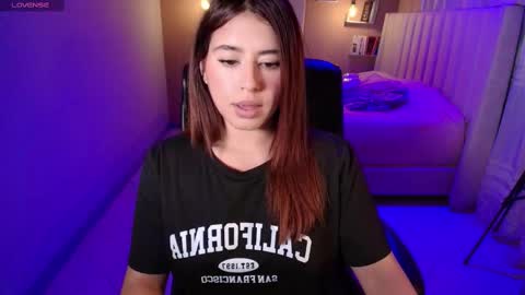 Camila online show from March 2025 02:28:02 AM