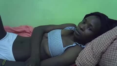 sweet_candie01 online show from September 2025 02:00:02 PM