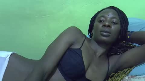 sweet_candie01 online show from March 2026 06:25:01 PM