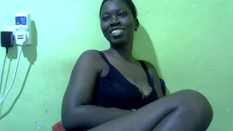 Snapshot of sweet_cherie1 chatting on June 2026 04:13:01 AM sweet_cherie1 online show from June 2026 04:13:01 AM