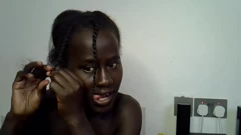 sweet_diva19 online show from October 2025 11:35:01 PM