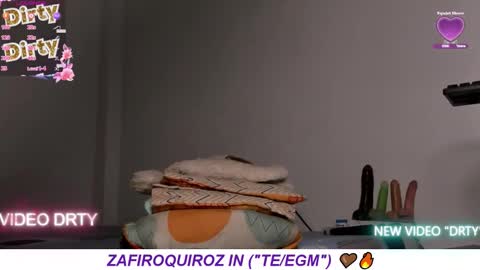 ZAFIRO QUIROZ online show from February 2026 11:23:01 PM