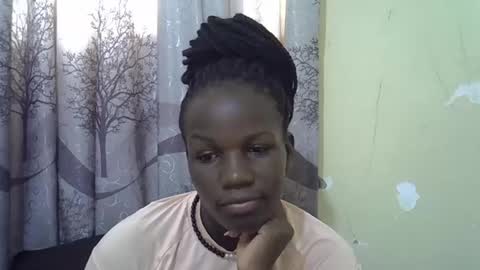 Snapshot of sweet_elisa001 chatting on April 2026 04:32:01 AM Edah online show from April 2026 04:32:01 AM