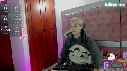  emmili  online show from January 2026 12:22:02 PM