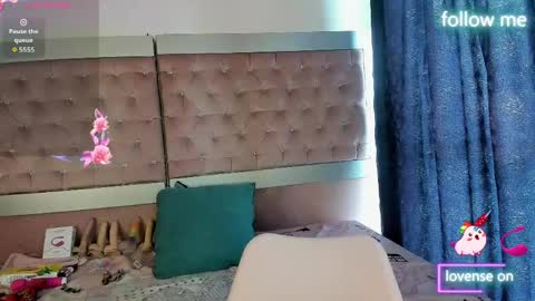  emmili  online show from May 2026 12:01:01 PM