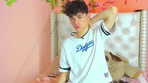 Snapshot of sweet_felixx chatting on June 2026 05:53:02 AM Felipe independent model online show from June 2026 05:53:02 AM