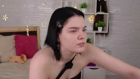 Snapshot of sweet_ferret chatting on May 2026 03:36:02 AM Amely online show from May 2026 03:36:02 AM