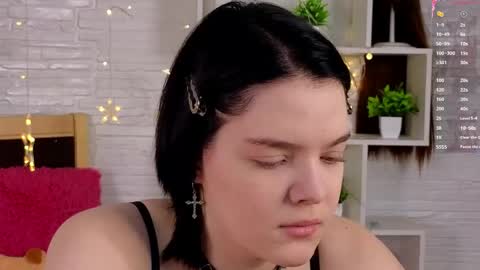Snapshot of sweet_ferret chatting on June 2026 05:20:01 AM Amely online show from June 2026 05:20:01 AM