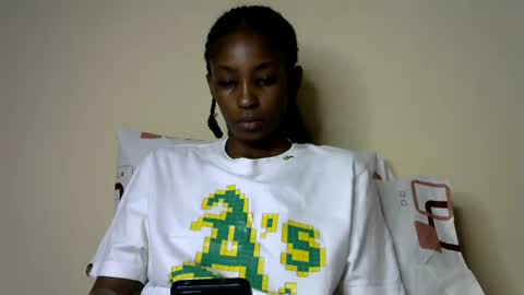 sweet_freaky online show from July 2026 12:12:01 PM