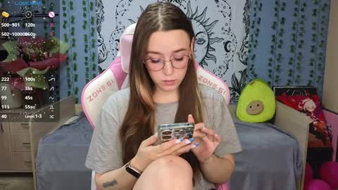 Alice online show from February 2025 03:00:02 AM