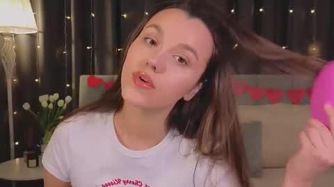 Snapshot of sweet_haeven chatting on February 2025 09:59:02 AM Im Mia.LOVELY PATTERNS 100  120  160  200 my toy buzzes from 2 tip online show from February 2025 09:59:02 AM