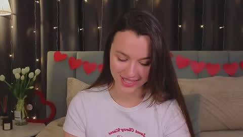 Snapshot of sweet_haeven chatting on February 2025 04:10:02 PM Im Mia.LOVELY PATTERNS 100  120  160  200 my toy buzzes from 2 tip online show from February 2025 04:10:02 PM