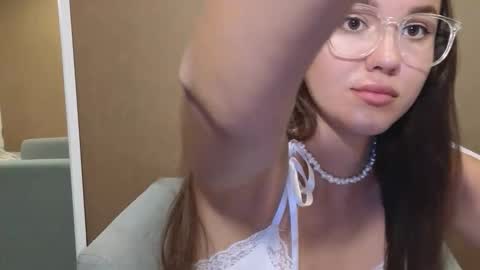 Snapshot of sweet_haeven chatting on October 2025 03:12:01 PM Im Mia.LOVELY PATTERNS 100  120  160  200 my toy buzzes from 2 tip online show from October 2025 03:12:01 PM