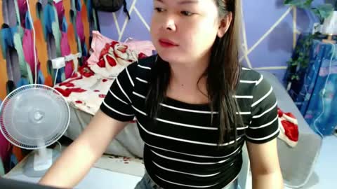 Snapshot of sweet_kendallxxxx chatting on December 2024 02:10:02 AM Nicahhh online show from December 2024 02:10:02 AM