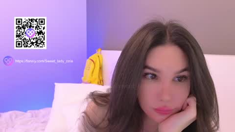 Snapshot of sweet_lady_cola chatting on February 2025 08:35:02 PM Ko online show from February 2025 08:35:02 PM