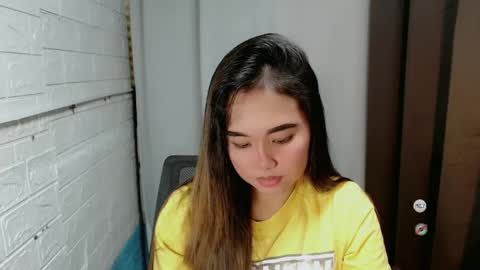 LAIKA online show from December 2024 03:37:01 AM