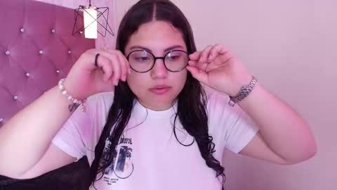 Snapshot of sweet_lal chatting on September 2025 12:06:01 PM Camila online show from September 2025 12:06:01 PM